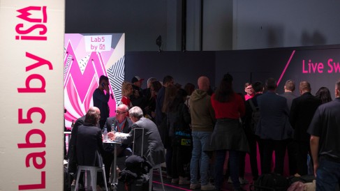 1200x675_tag1__0000_ism_23_010_047